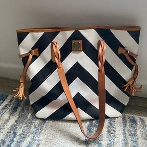 Dooney & Bourke